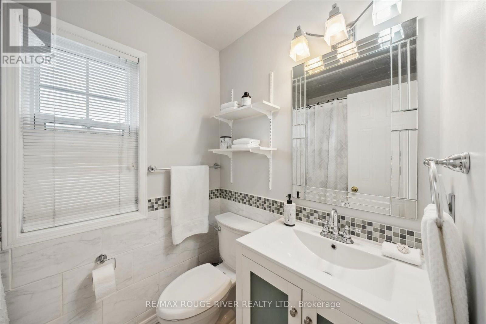 60 BONNYCASTLE DRIVE Image 30