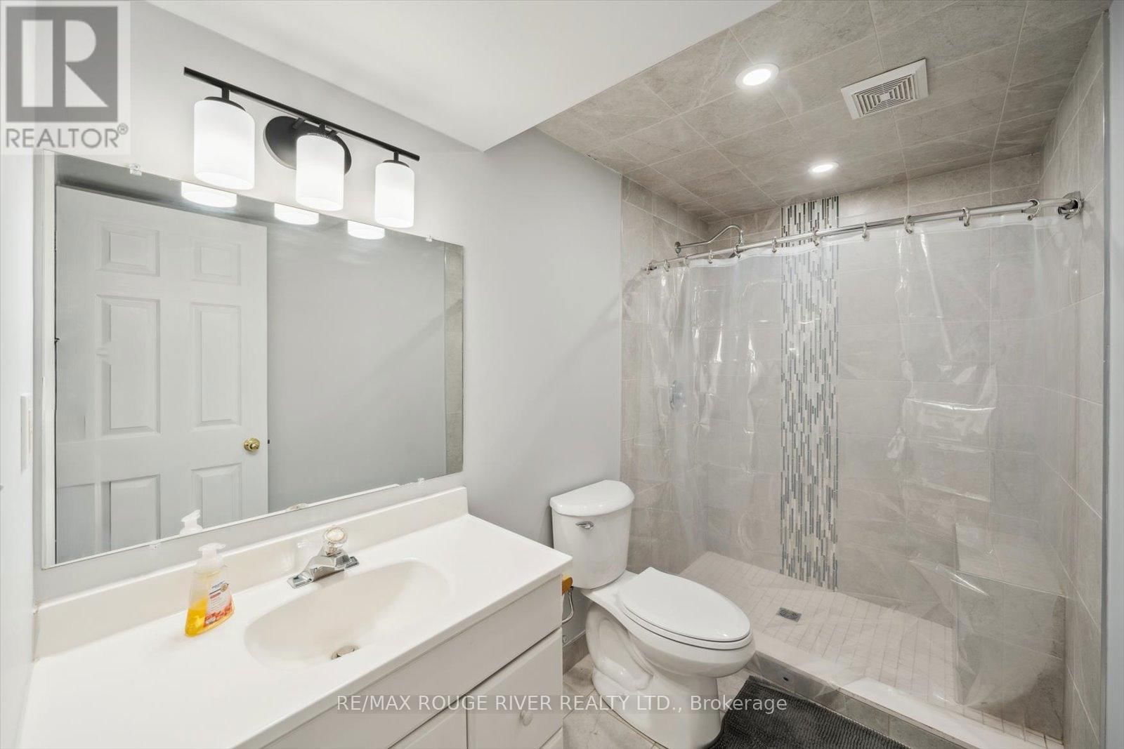 60 BONNYCASTLE DRIVE Image 39