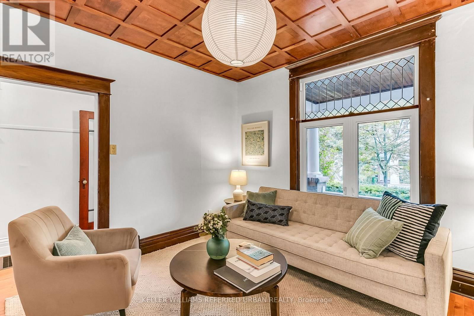 204 ASHDALE AVENUE Image 11