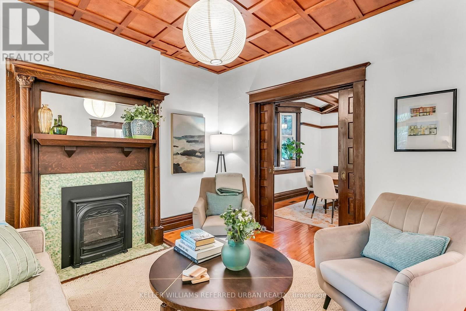 204 ASHDALE AVENUE Image 12