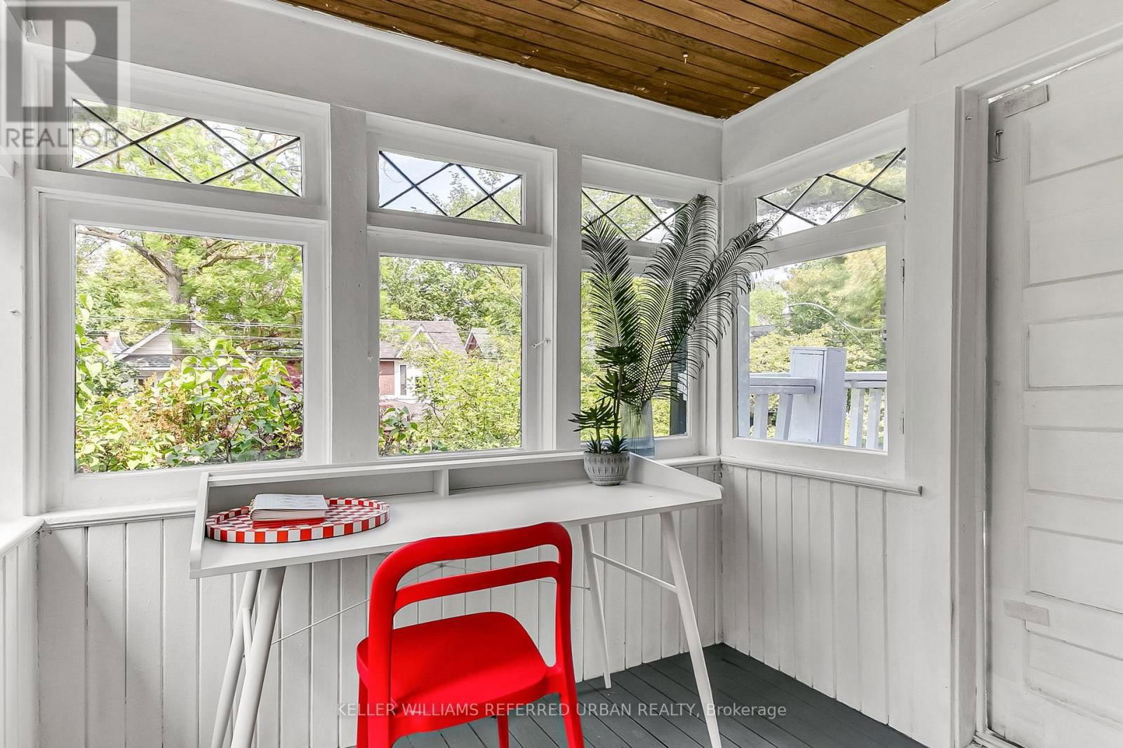 204 ASHDALE AVENUE Image 31