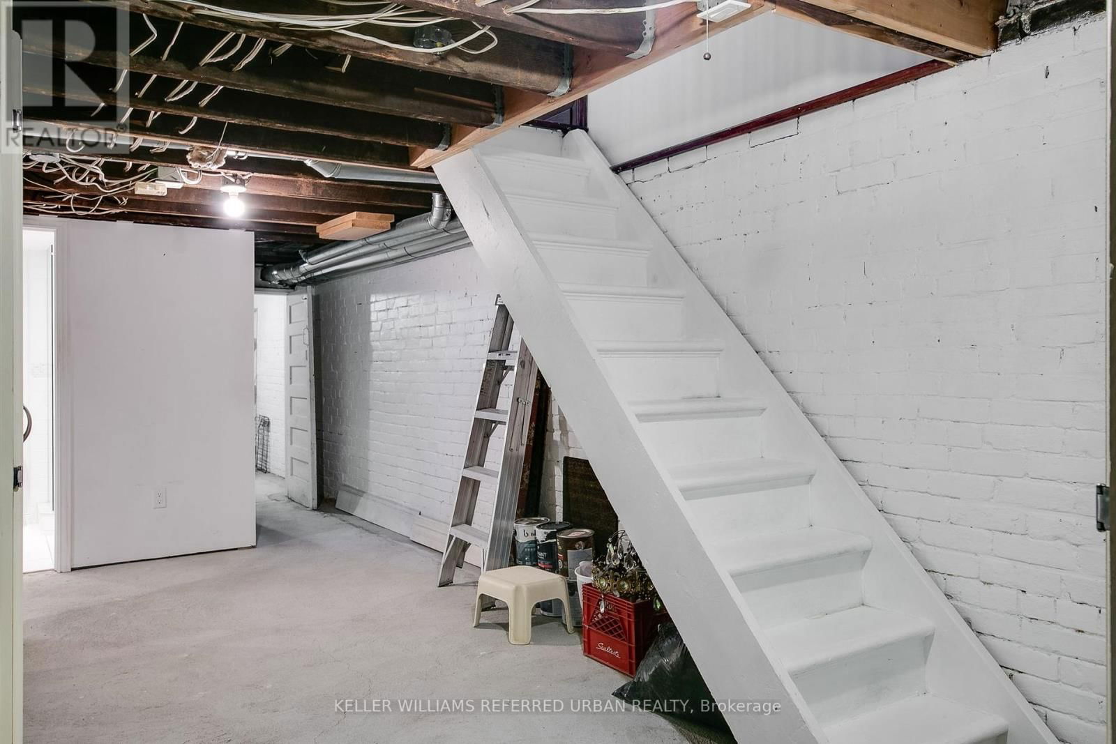 204 ASHDALE AVENUE Image 41
