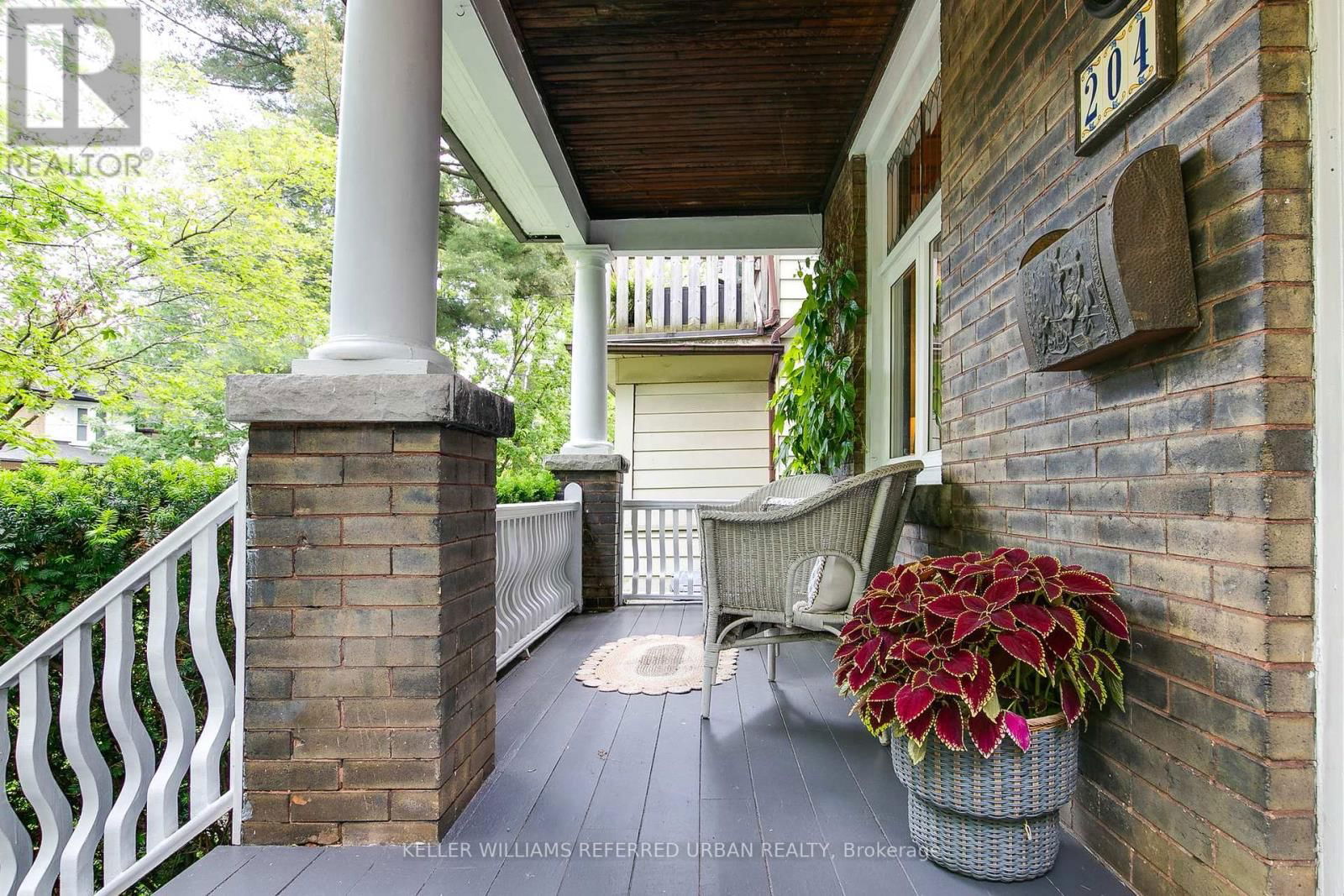 204 ASHDALE AVENUE Image 5