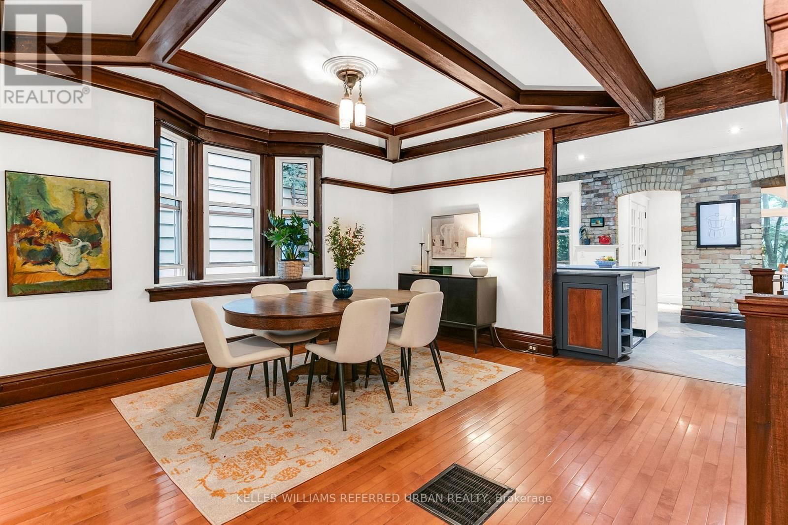204 ASHDALE AVENUE Image 6