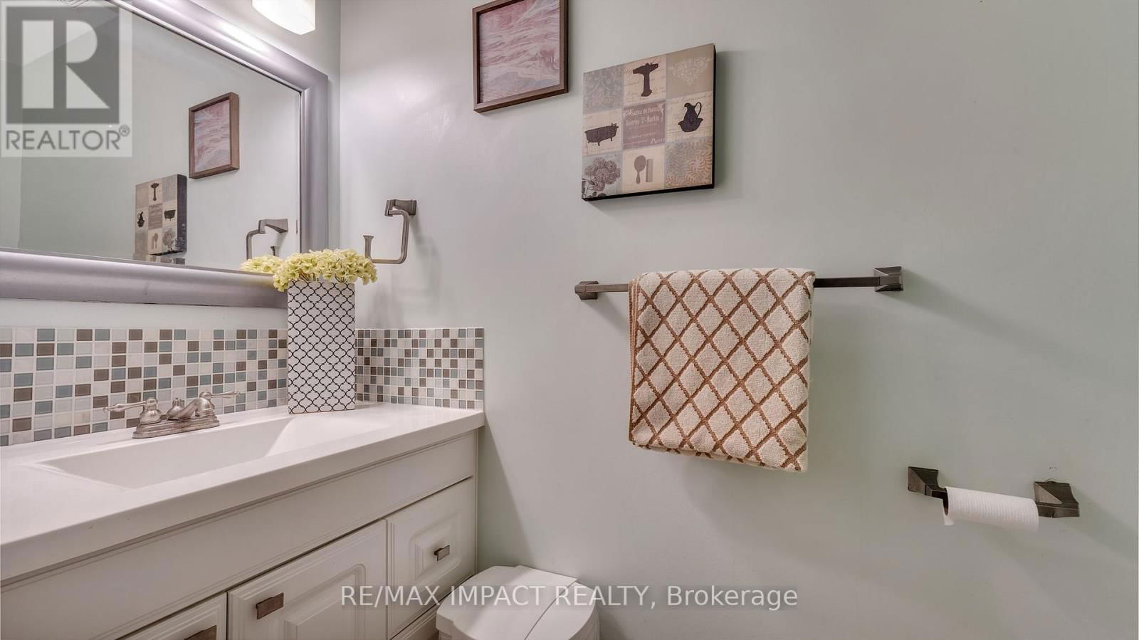 1 BEECHNUT CRESCENT Image 39