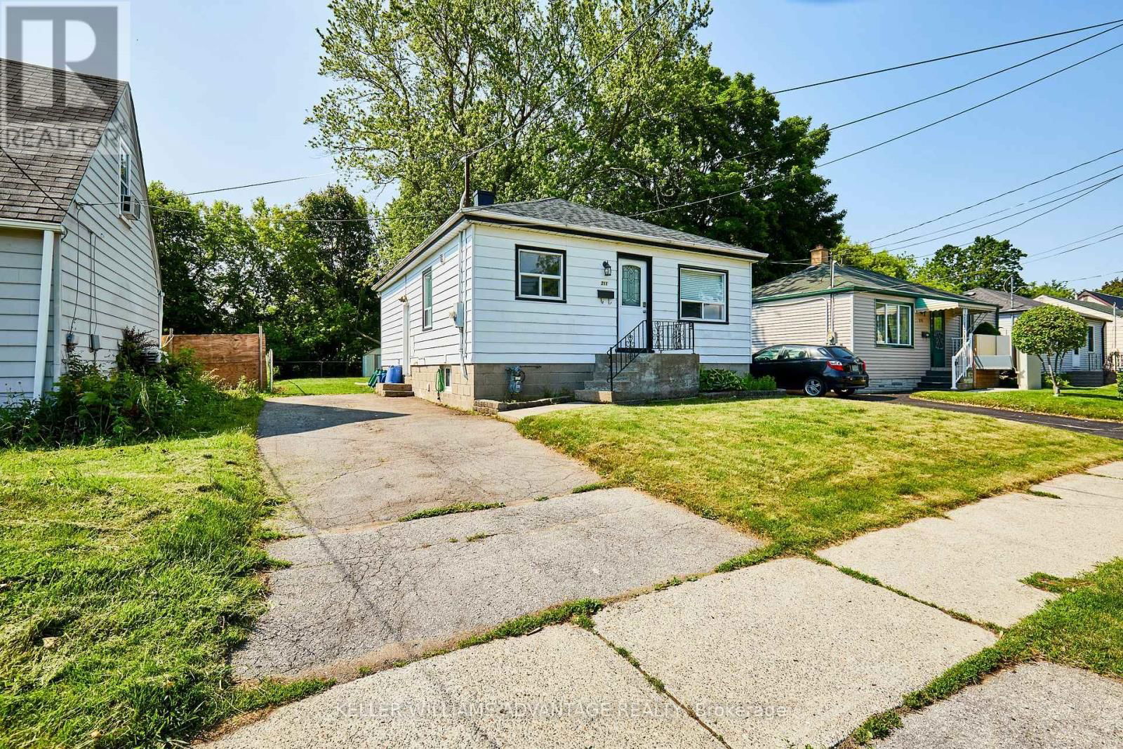 211 MARQUETTE AVENUE Image 1