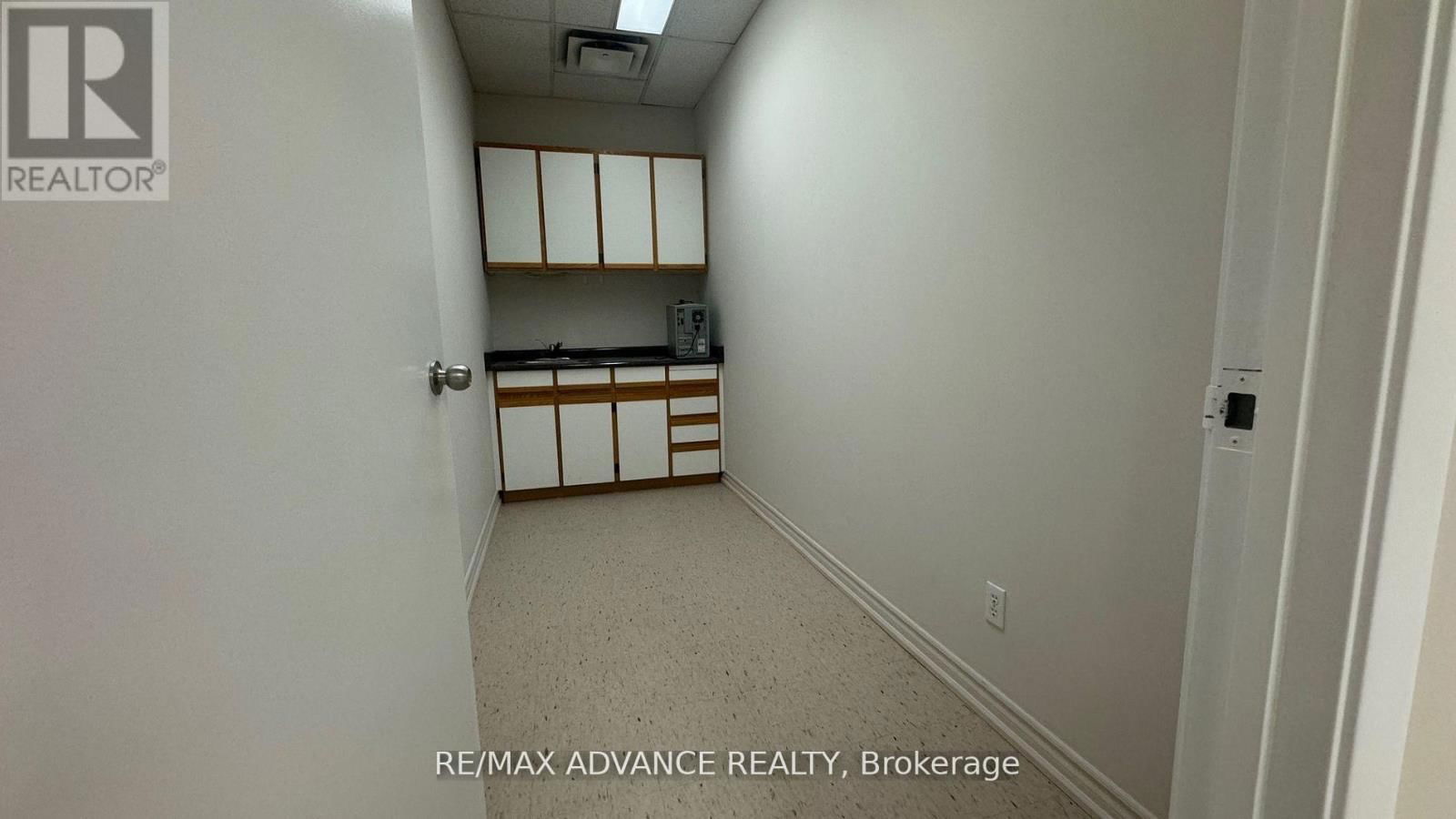 Unit 6 - 4245 SHEPPARD AVENUE EAST Image 9