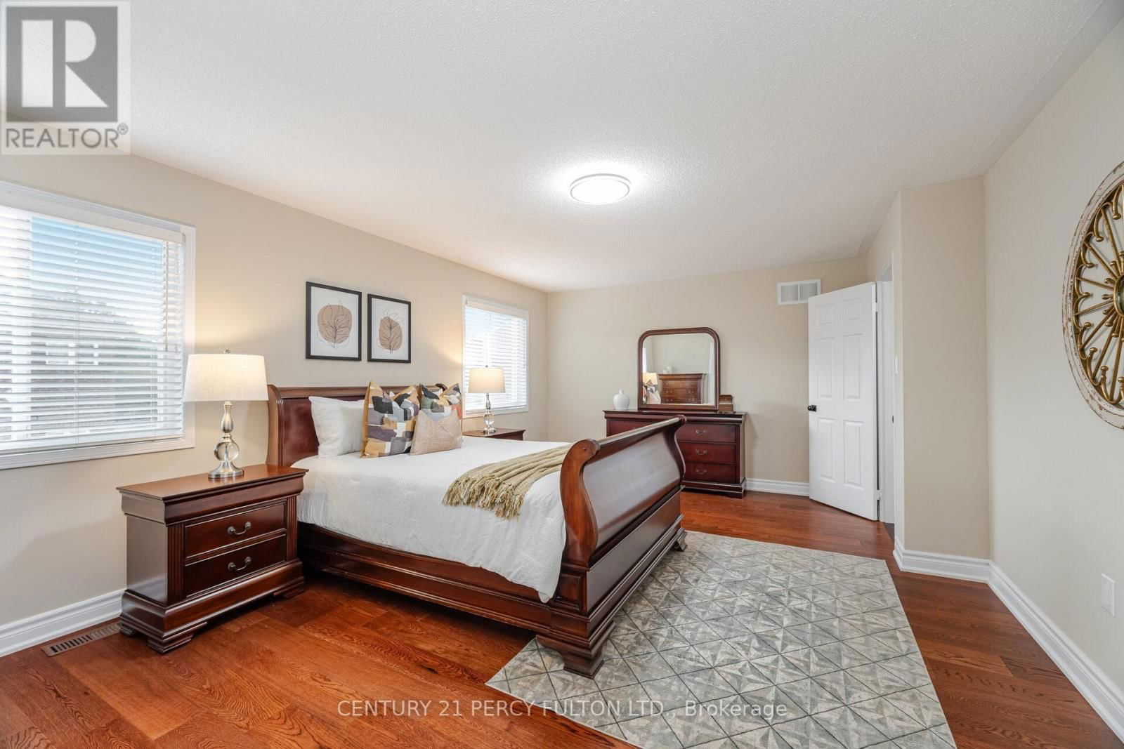 4 MCALPINE AVENUE Image 23