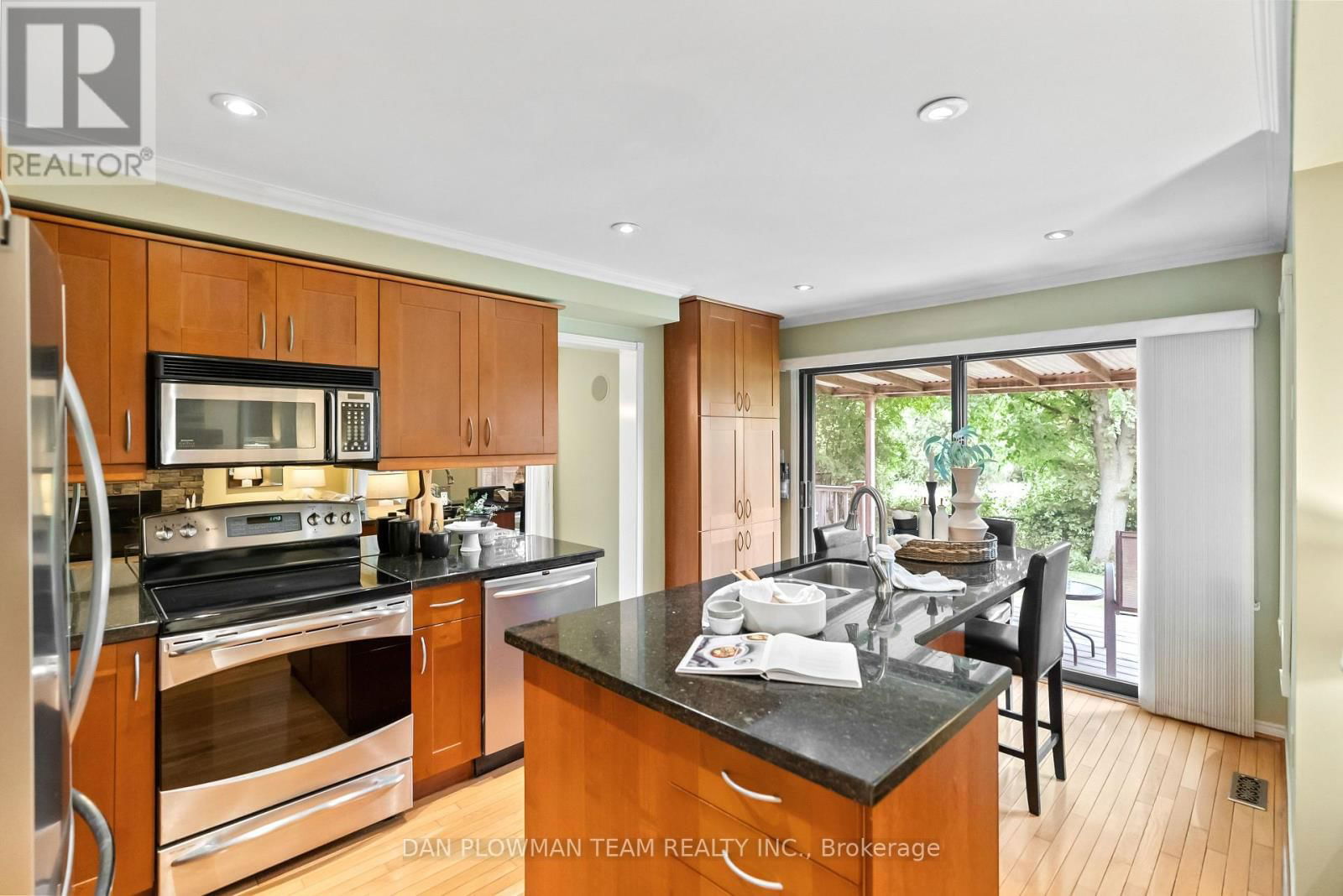 14 ERICKSON DRIVE Image 11