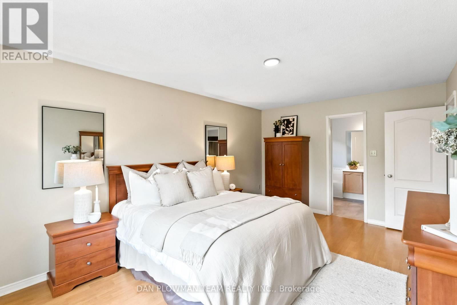 14 ERICKSON DRIVE Image 18