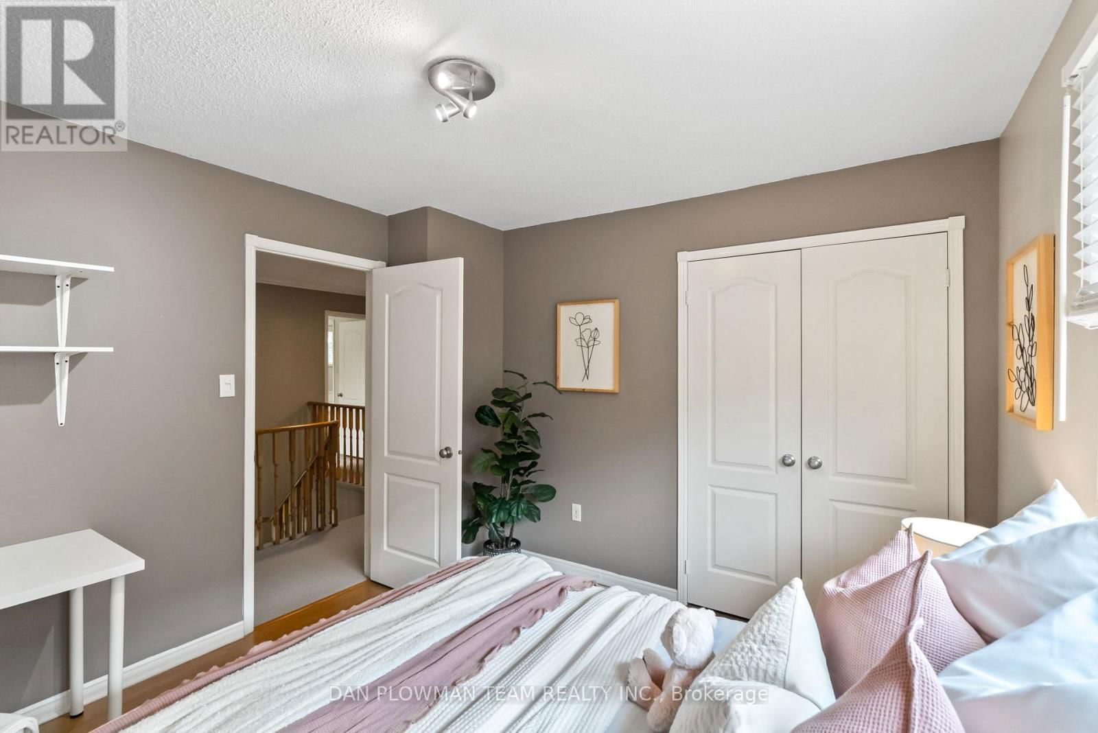 14 ERICKSON DRIVE Image 22