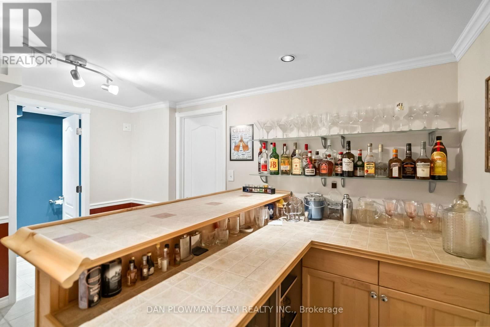 14 ERICKSON DRIVE Image 31