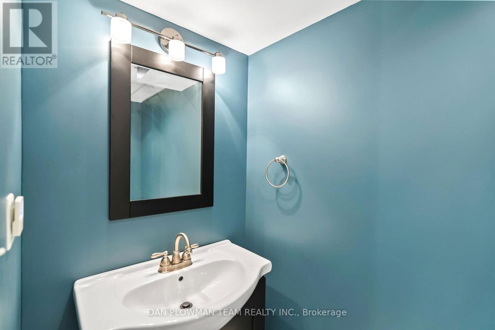 14 ERICKSON DRIVE Image 35