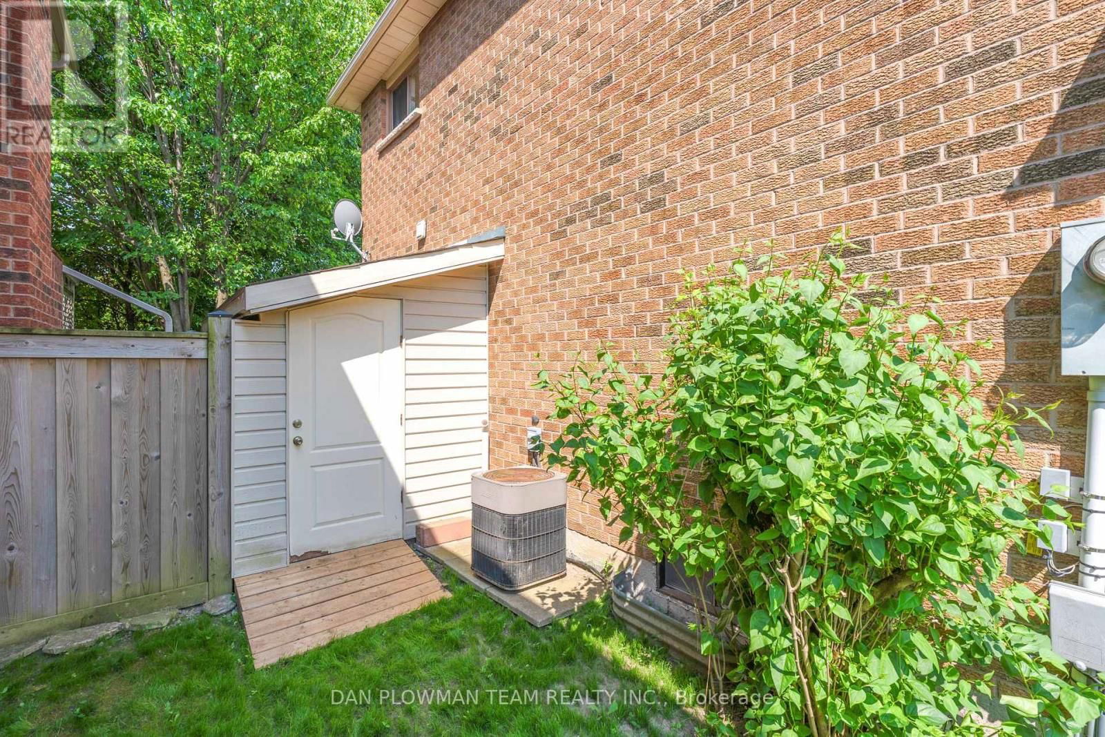 14 ERICKSON DRIVE Image 42