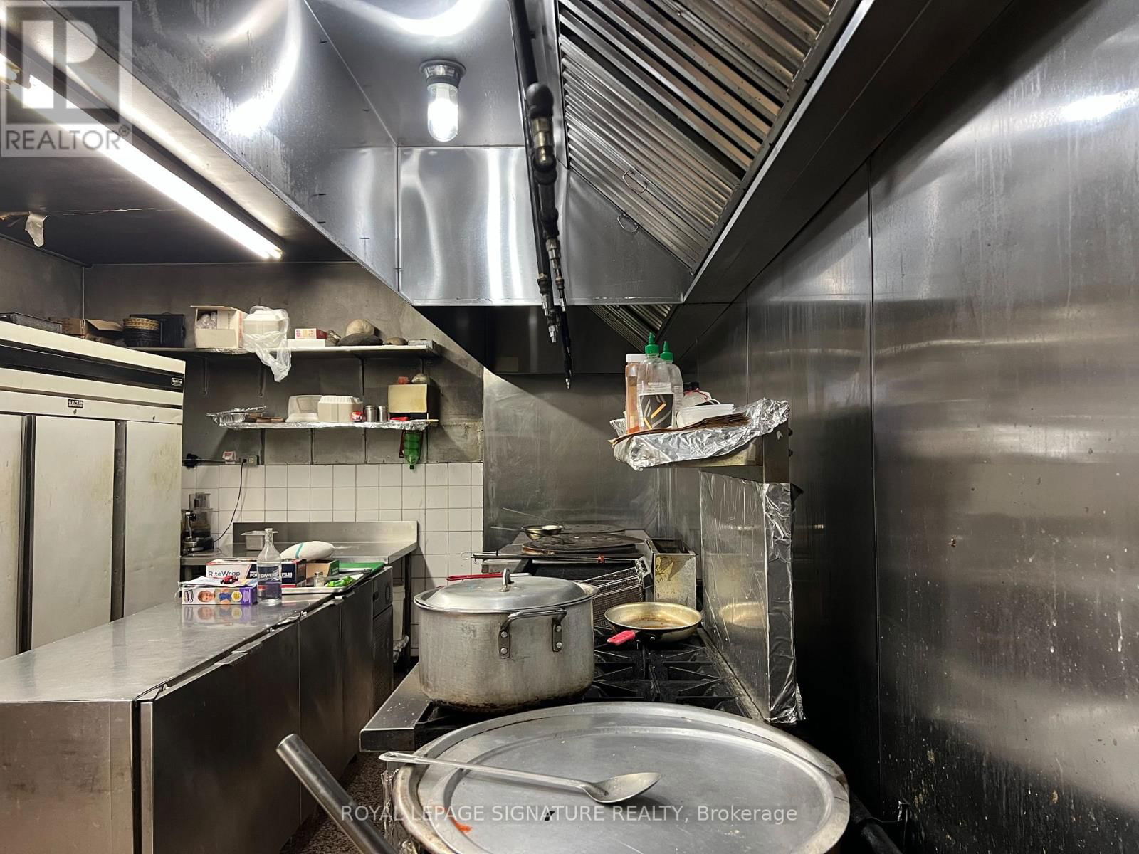 3452 KINGSTON ROAD Image 12
