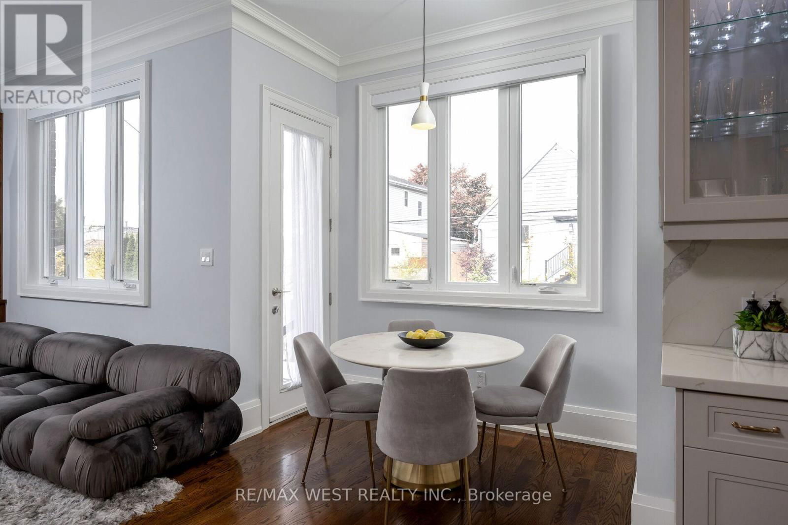 88 YARDLEY AVENUE Image 16
