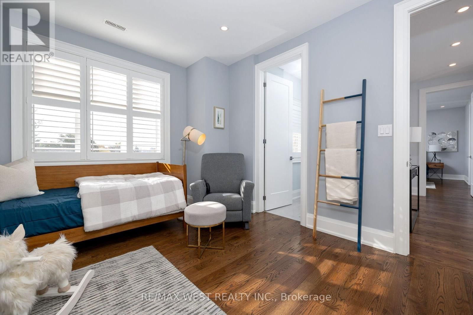 88 YARDLEY AVENUE Image 22