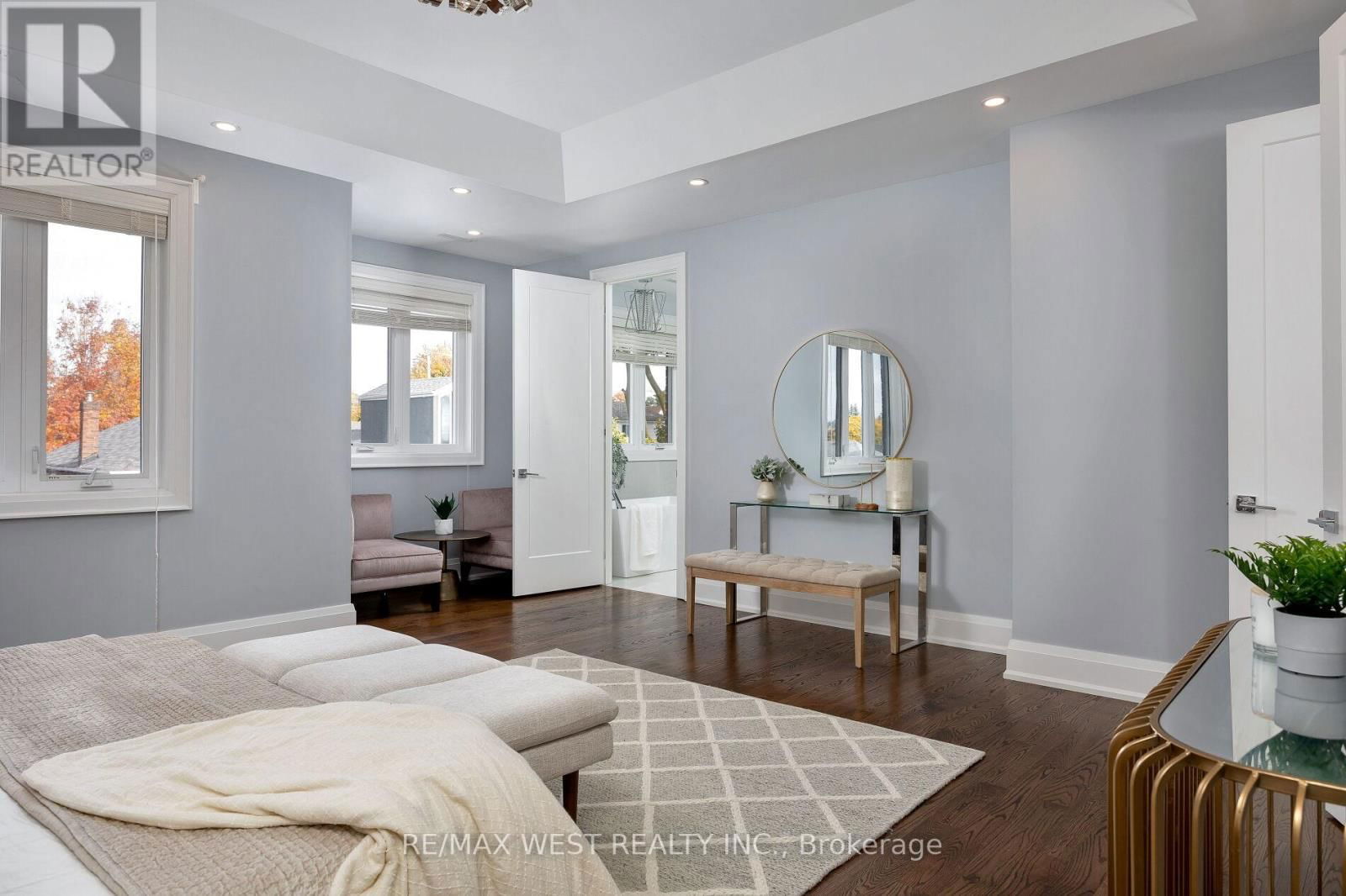 88 YARDLEY AVENUE Image 32