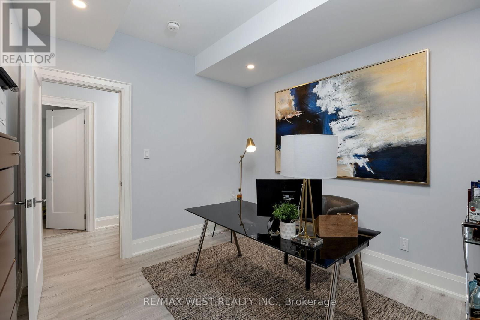 88 YARDLEY AVENUE Image 39