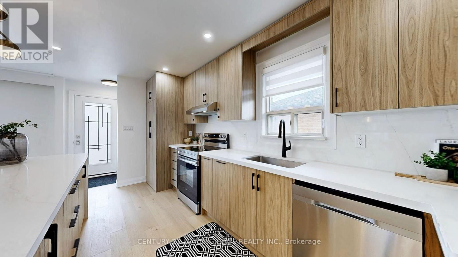70 WEXFORD BOULEVARD Image 16