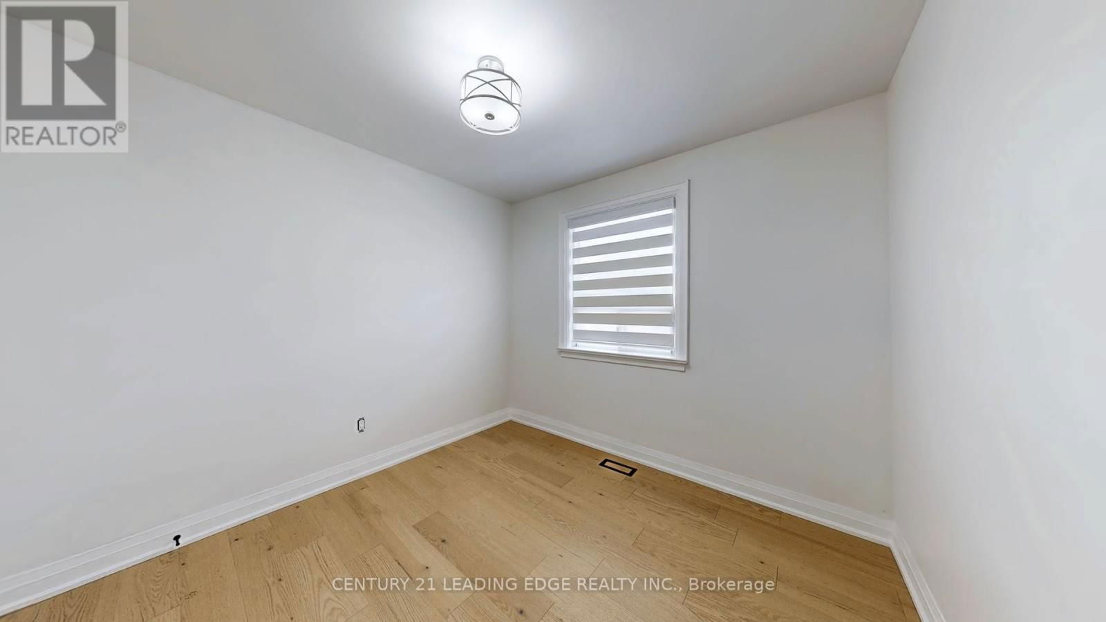 70 WEXFORD BOULEVARD Image 27