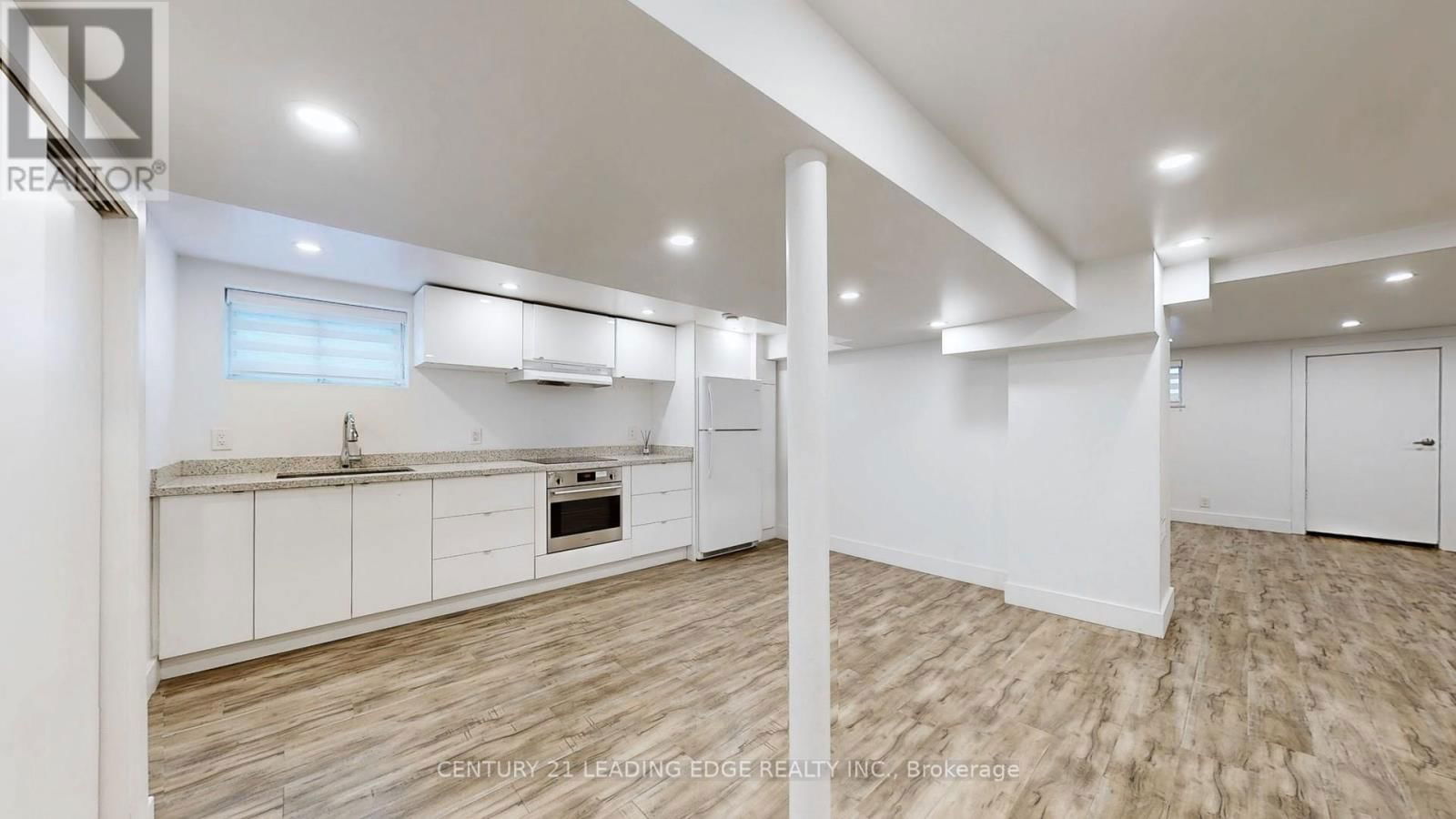 70 WEXFORD BOULEVARD Image 37