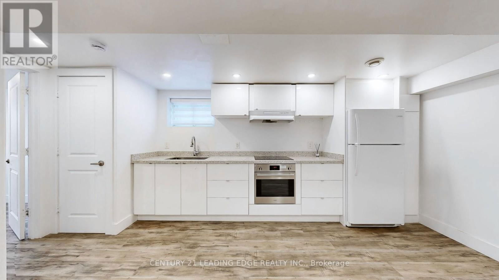 70 WEXFORD BOULEVARD Image 38