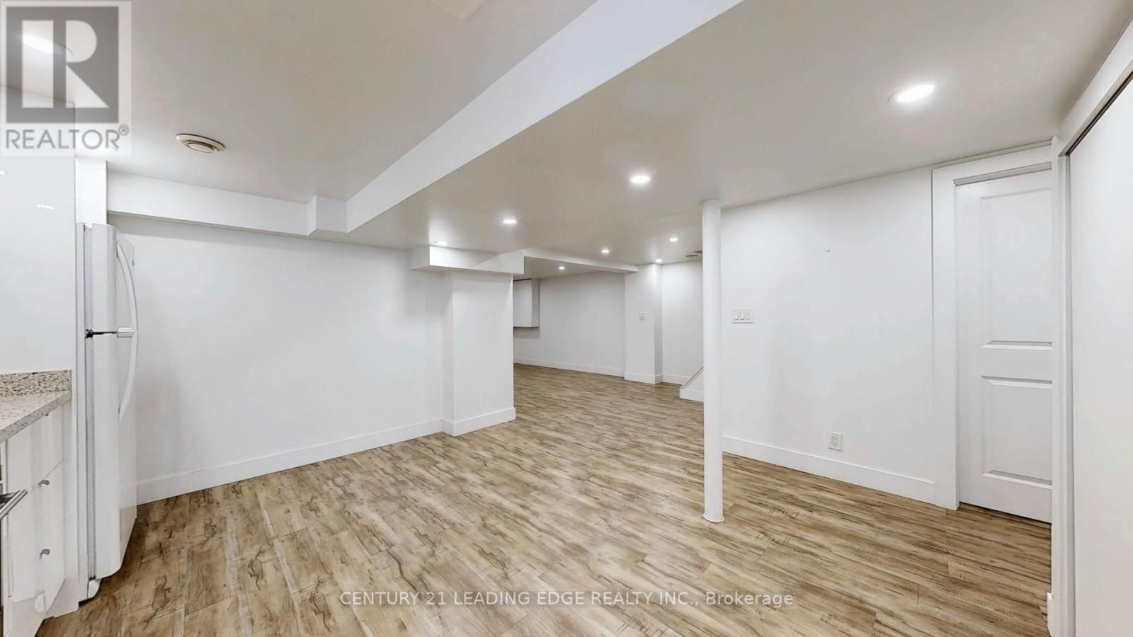 70 WEXFORD BOULEVARD Image 40