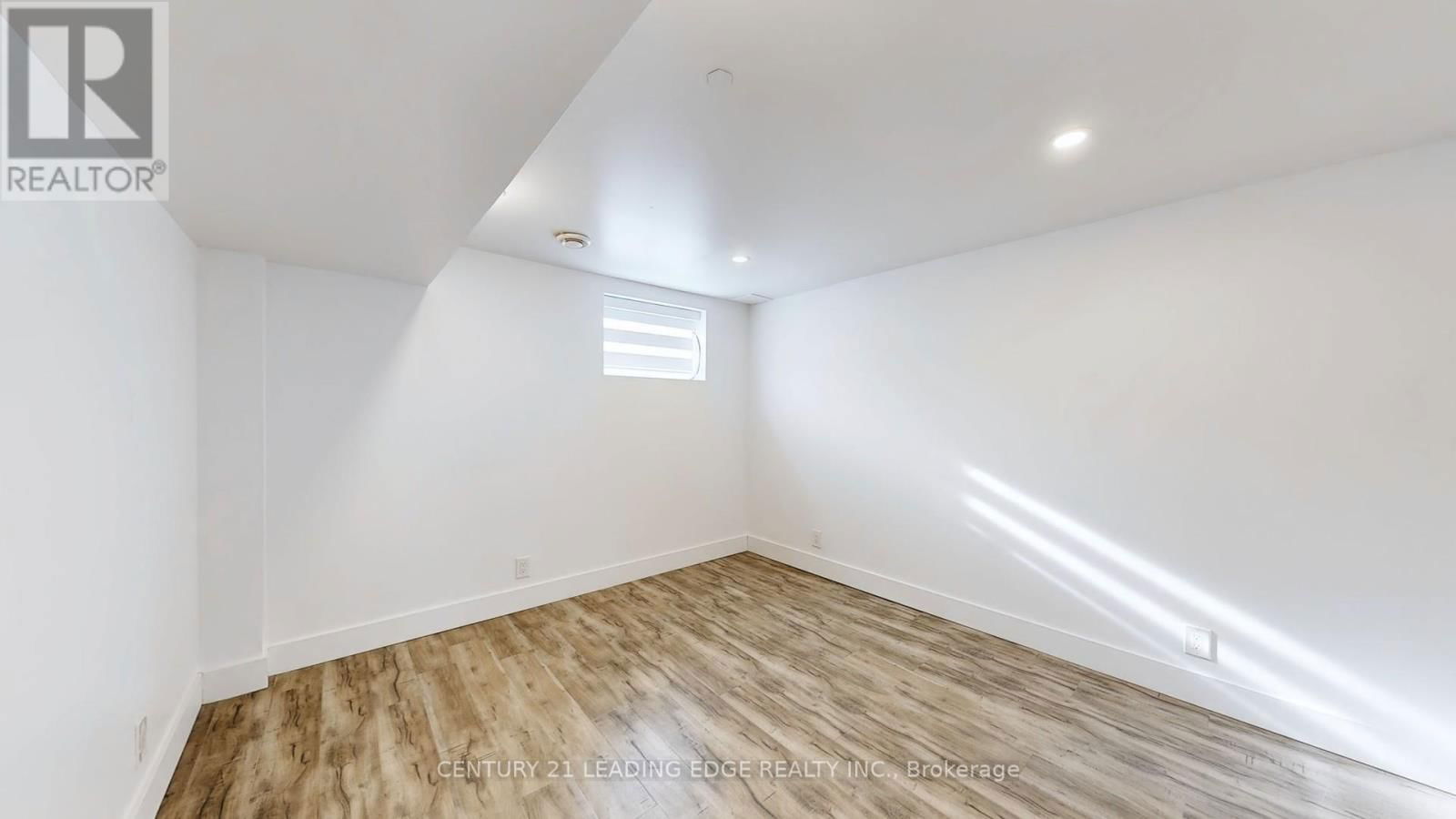 70 WEXFORD BOULEVARD Image 41