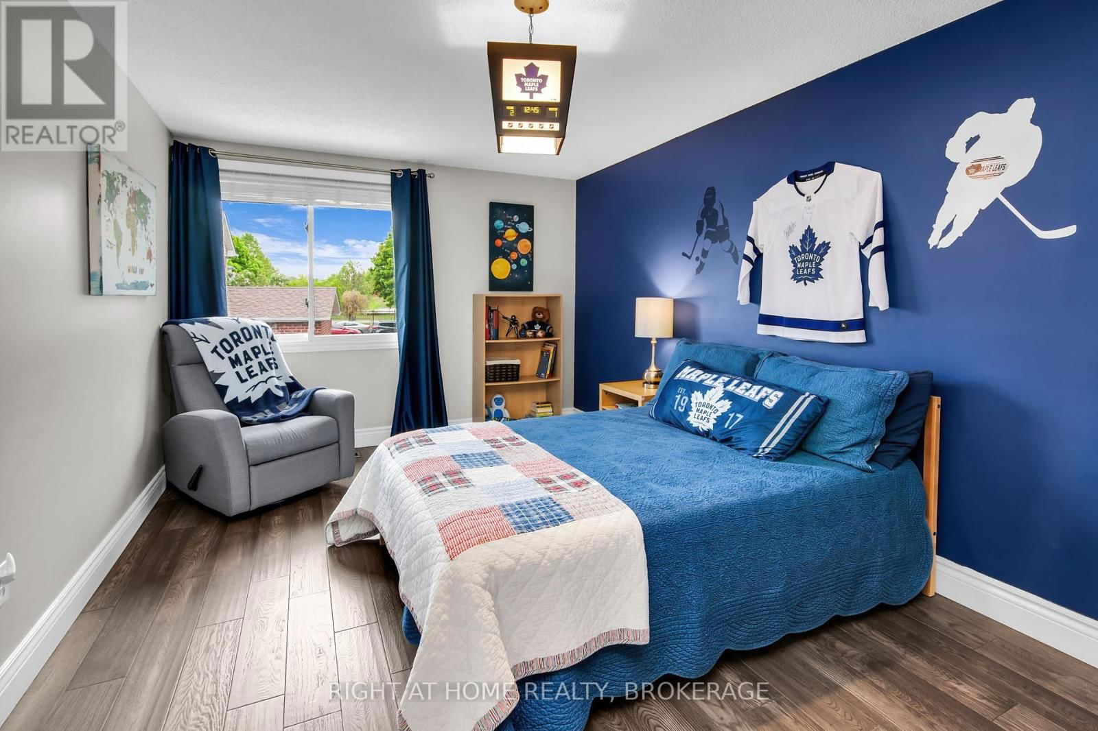 10 ENNISCLARE PLACE Image 21