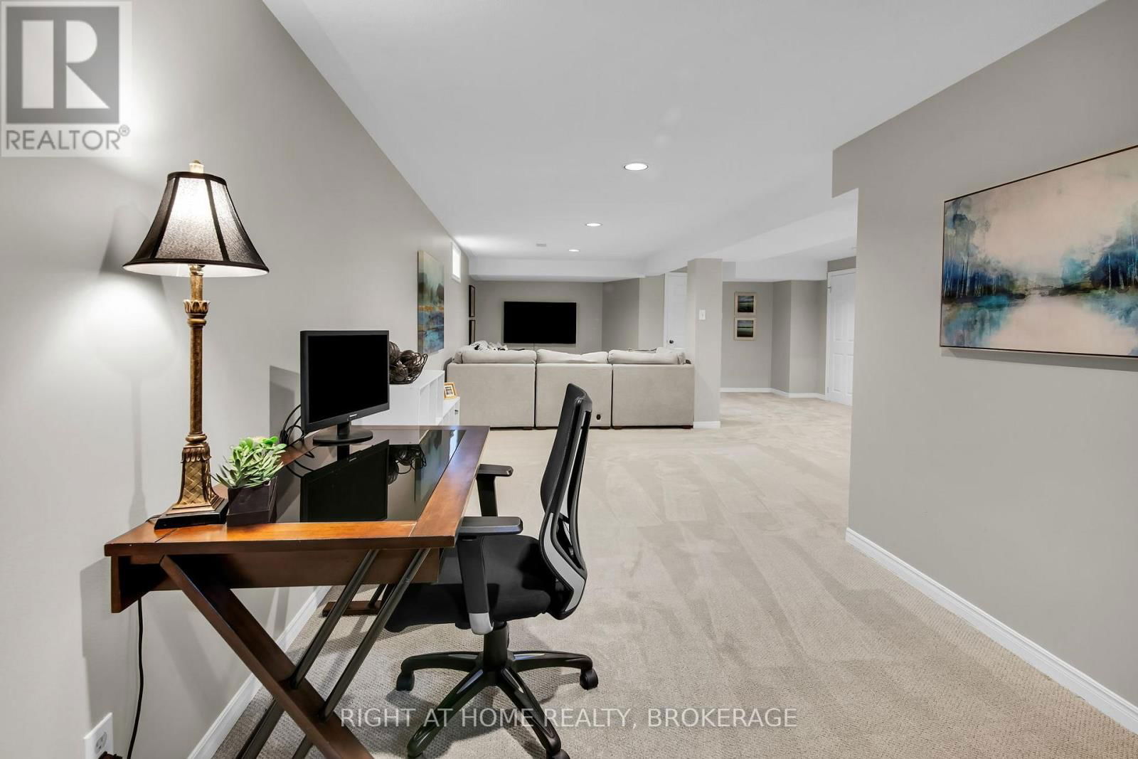 10 ENNISCLARE PLACE Image 31