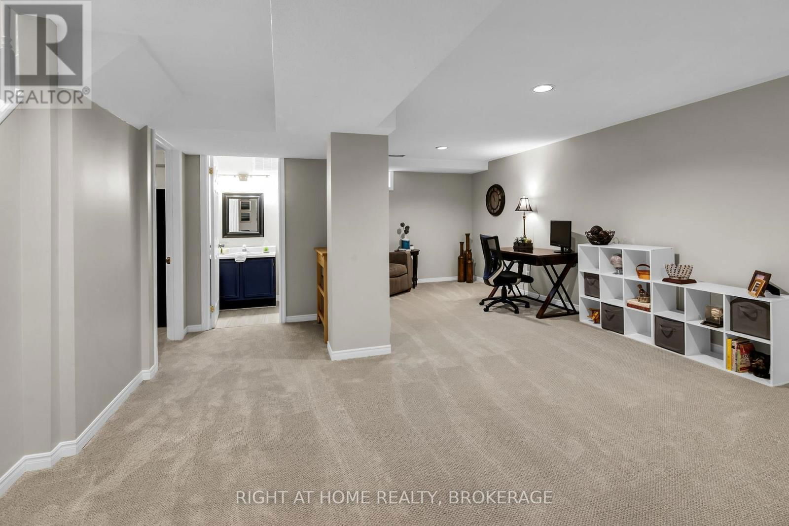 10 ENNISCLARE PLACE Image 33