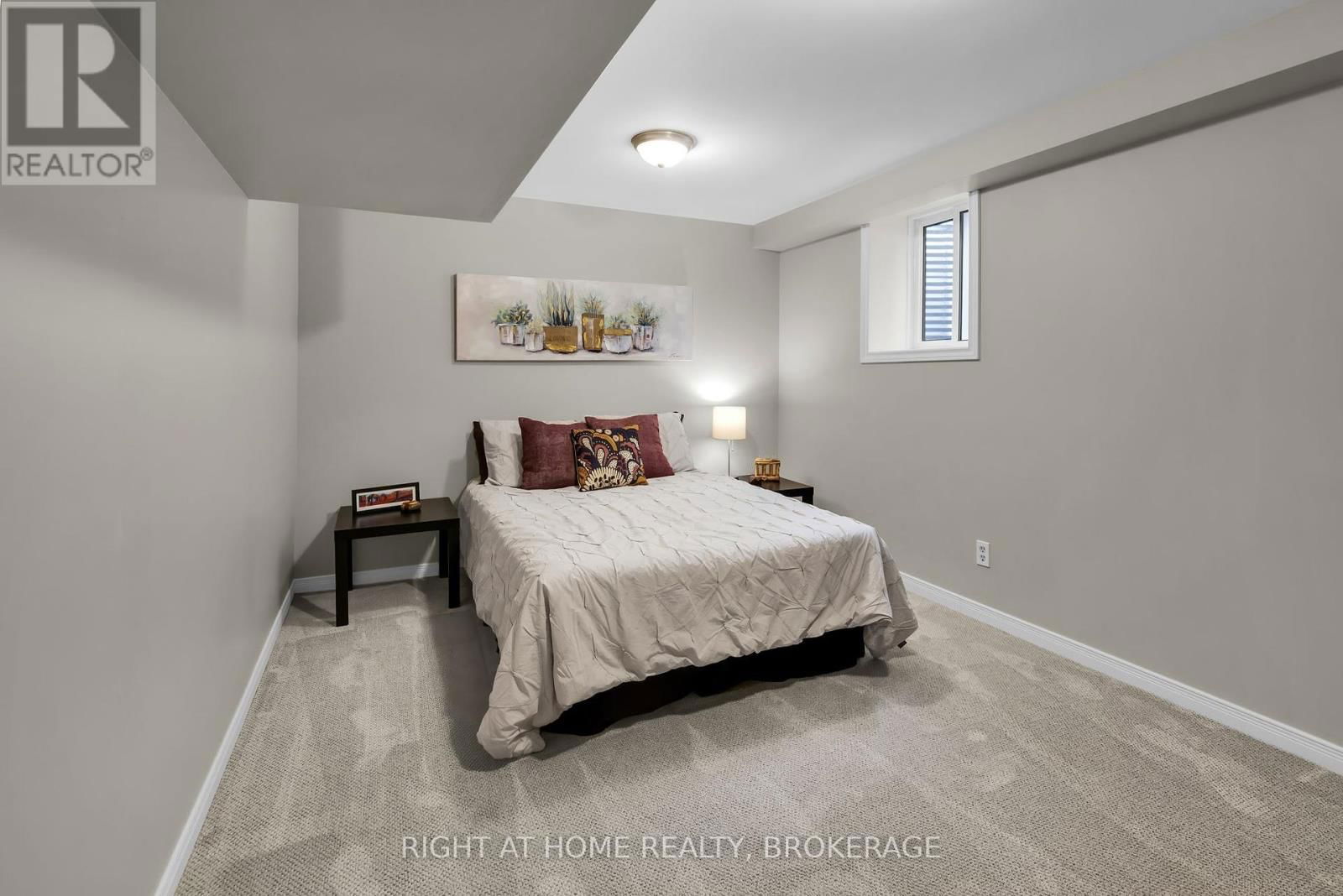 10 ENNISCLARE PLACE Image 34