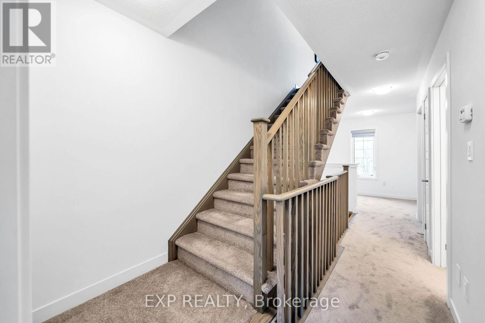 7 SELFRIDGE WAY Image 26