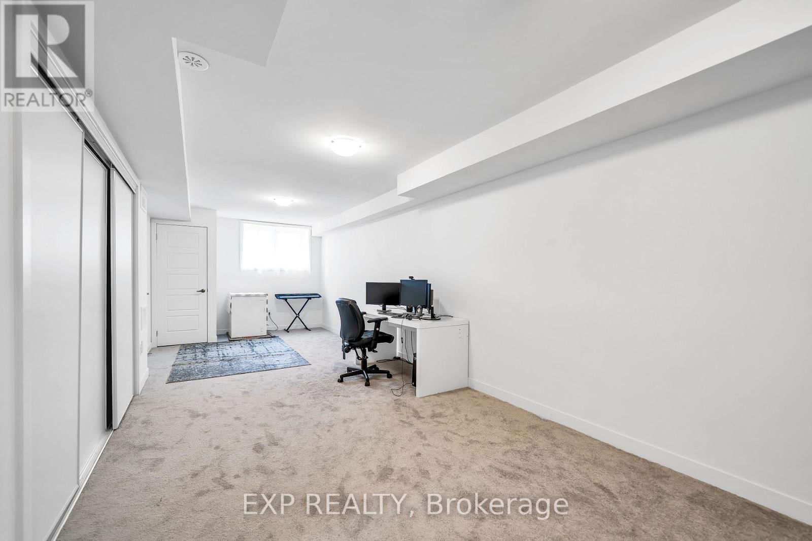 7 SELFRIDGE WAY Image 39