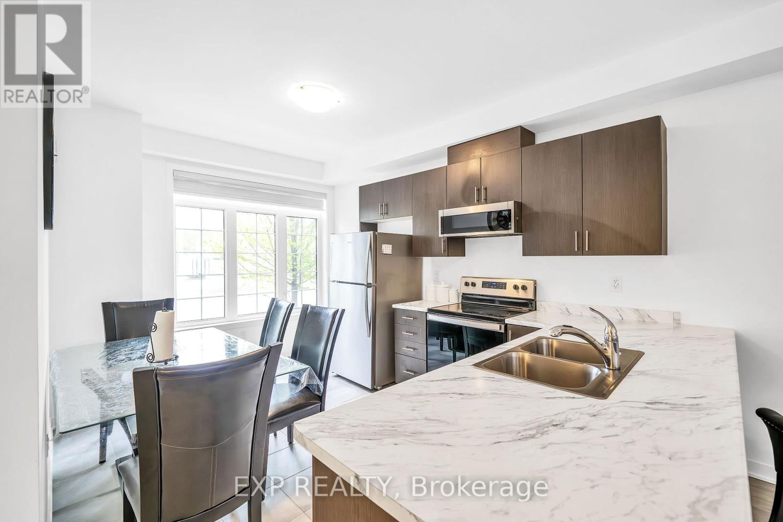 7 SELFRIDGE WAY Image 7
