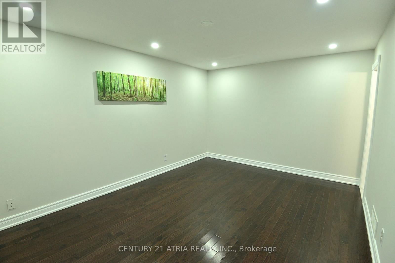 3 SILVERTIP CRESCENT Image 12