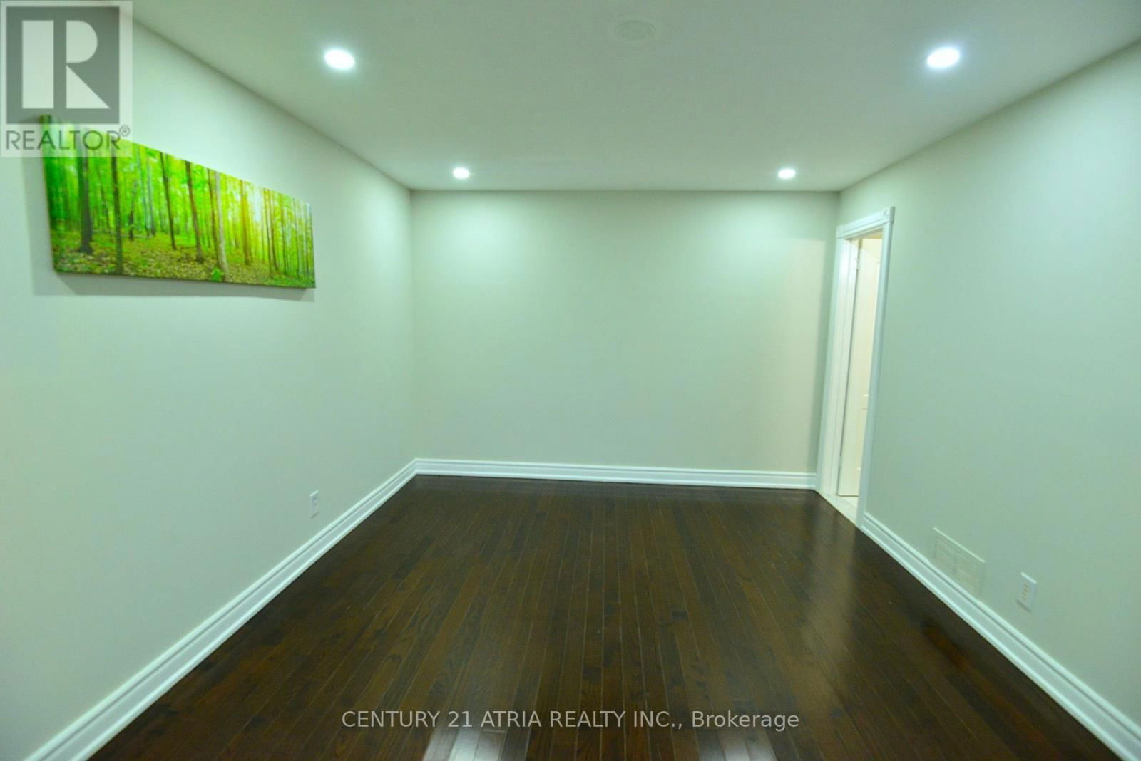 3 SILVERTIP CRESCENT Image 13