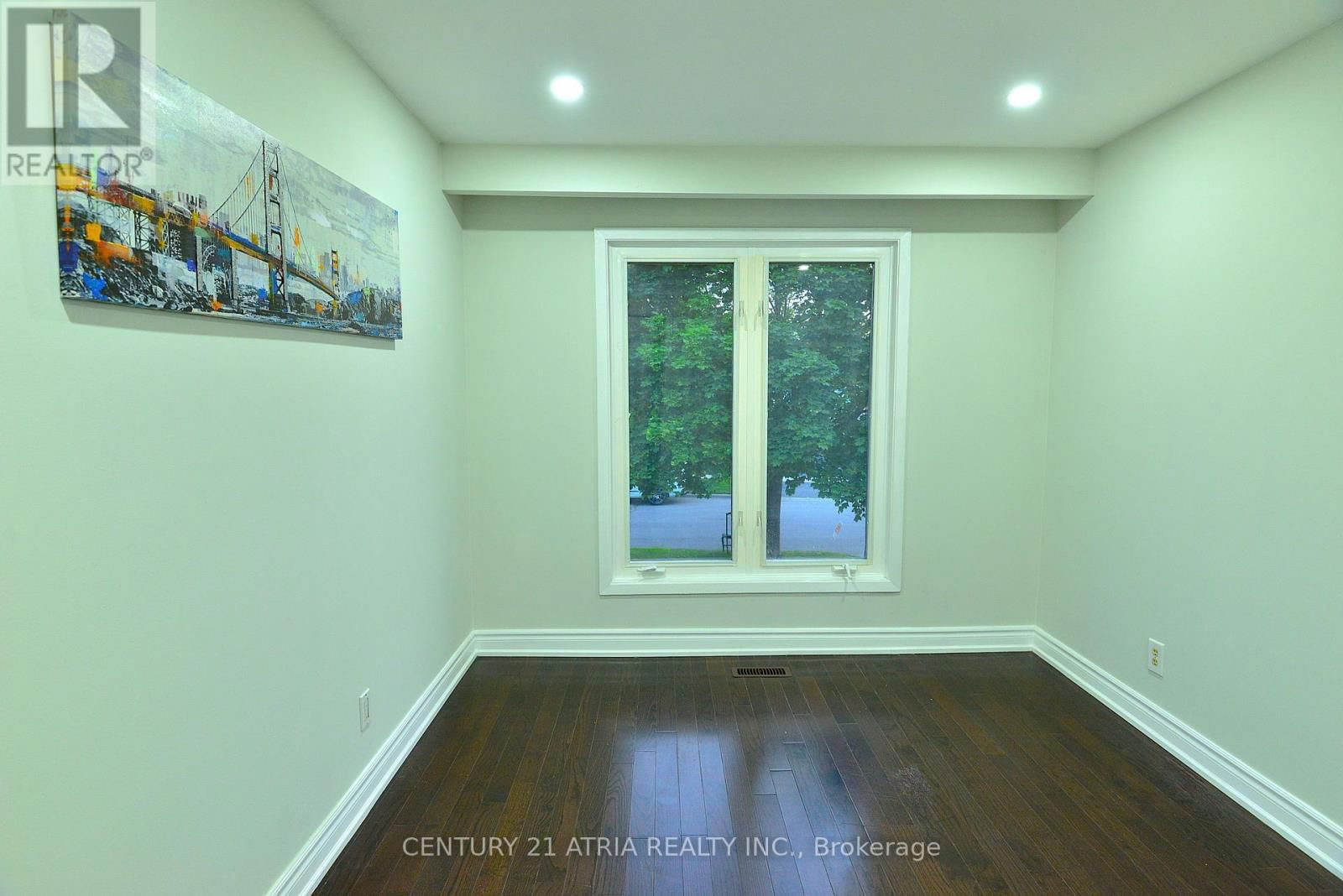 3 SILVERTIP CRESCENT Image 17