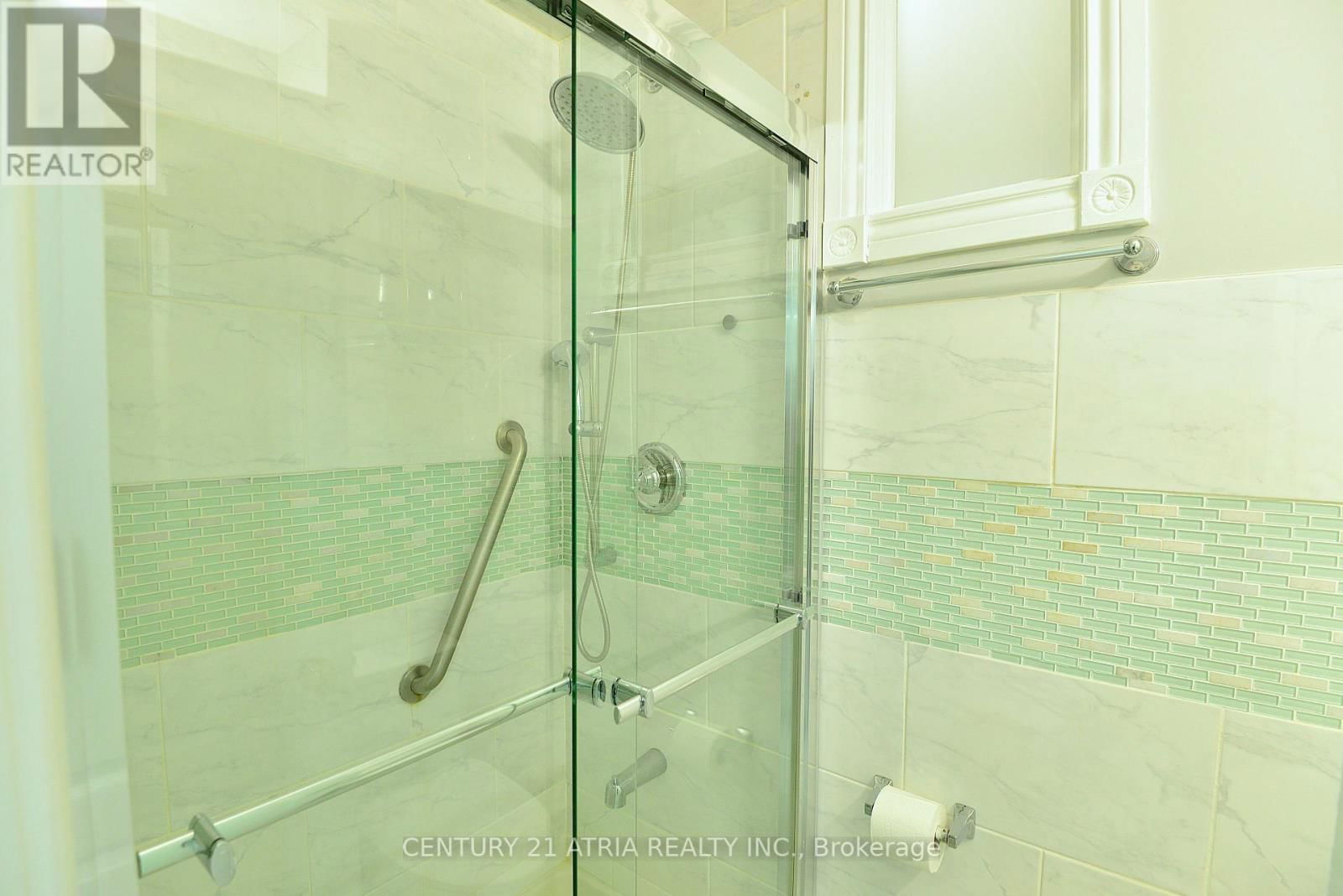3 SILVERTIP CRESCENT Image 21
