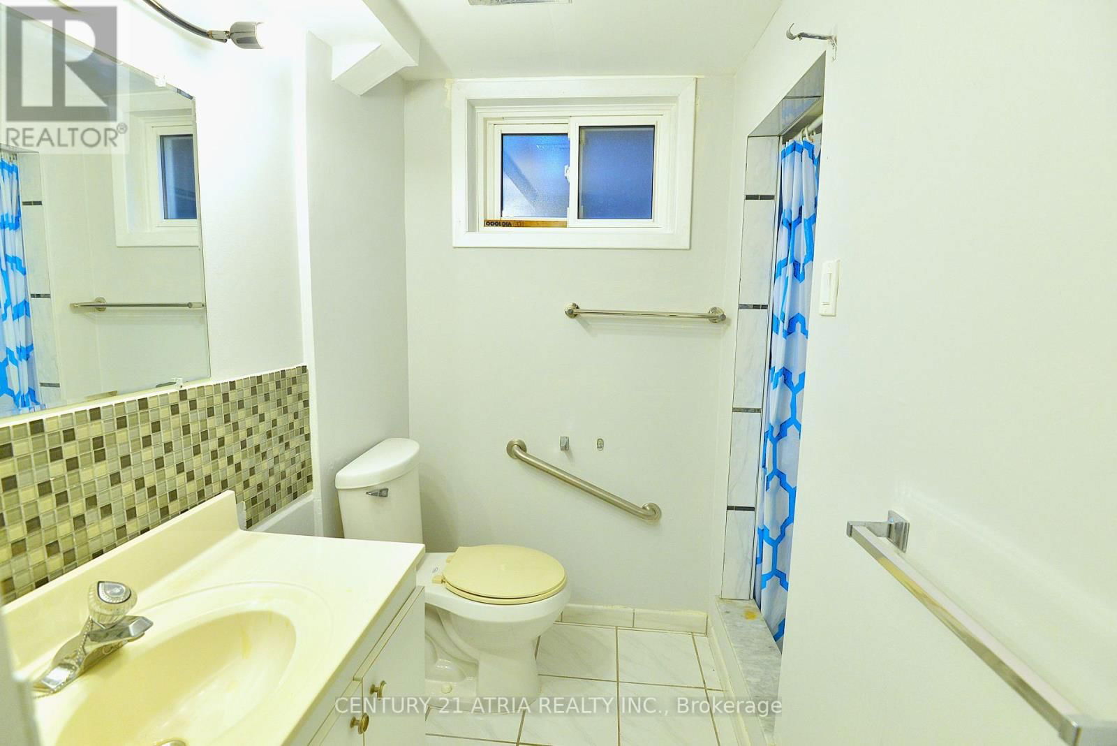 3 SILVERTIP CRESCENT Image 29