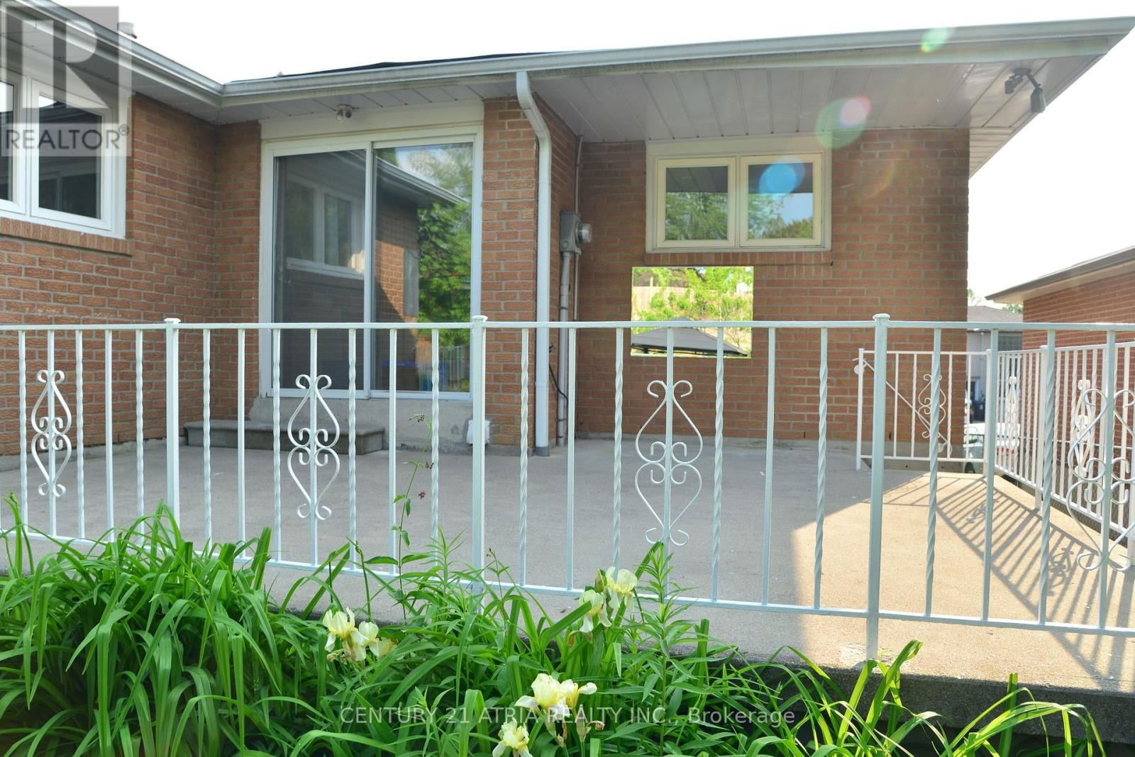 3 SILVERTIP CRESCENT Image 33
