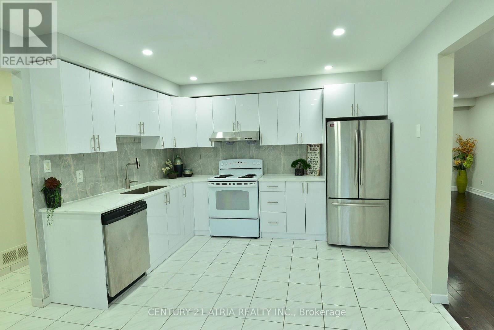 3 SILVERTIP CRESCENT Image 8