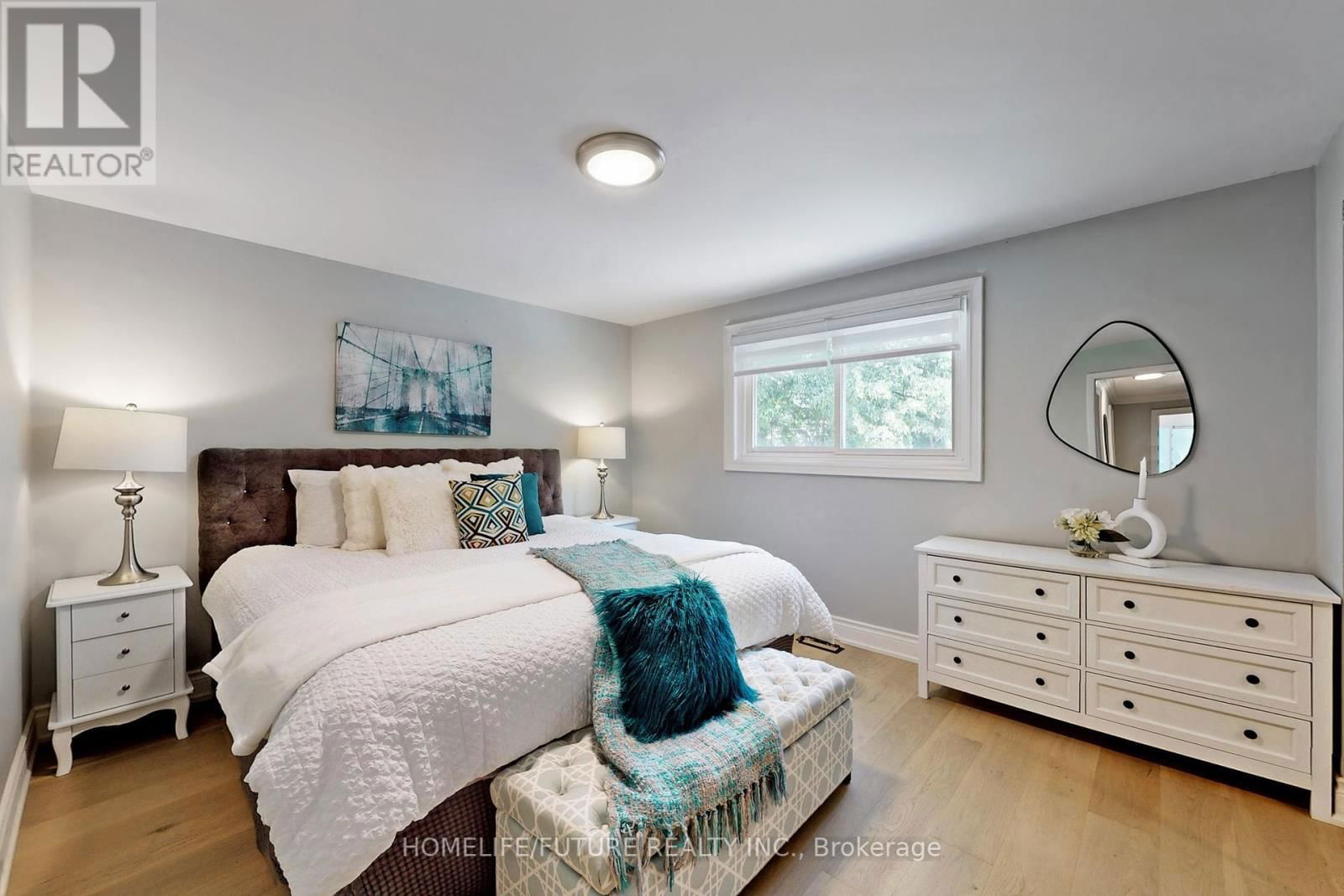 243 ACADIA DRIVE Image 13