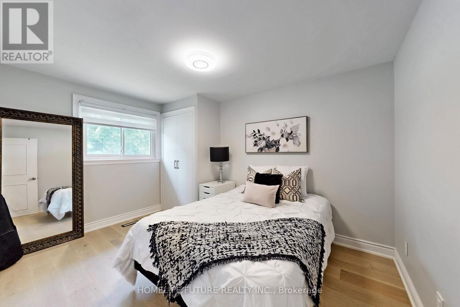 243 ACADIA DRIVE Image 16