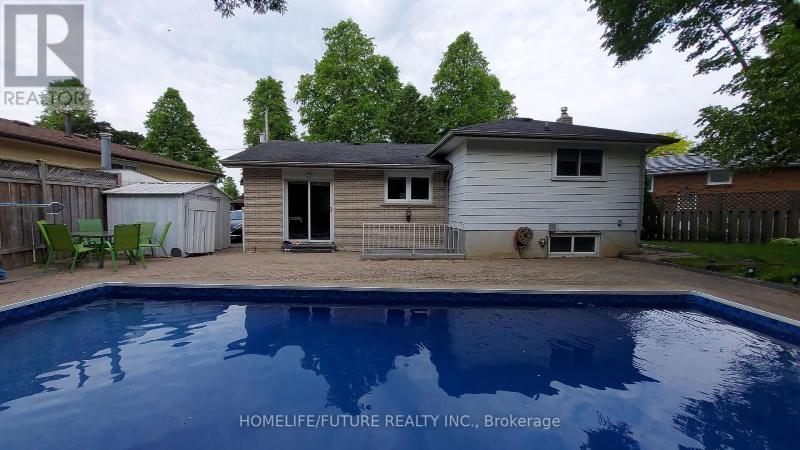 243 ACADIA DRIVE Image 37