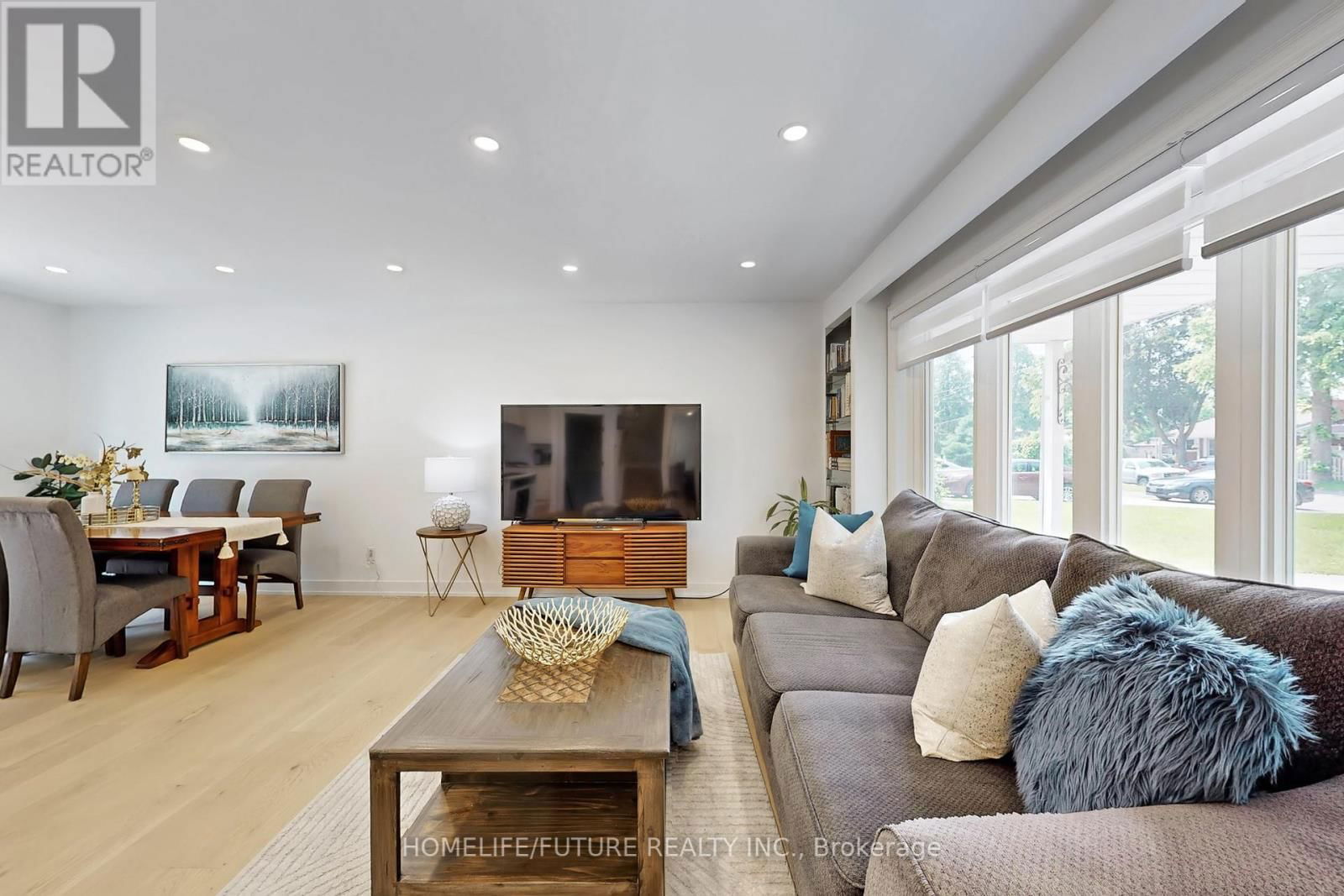 243 ACADIA DRIVE Image 4