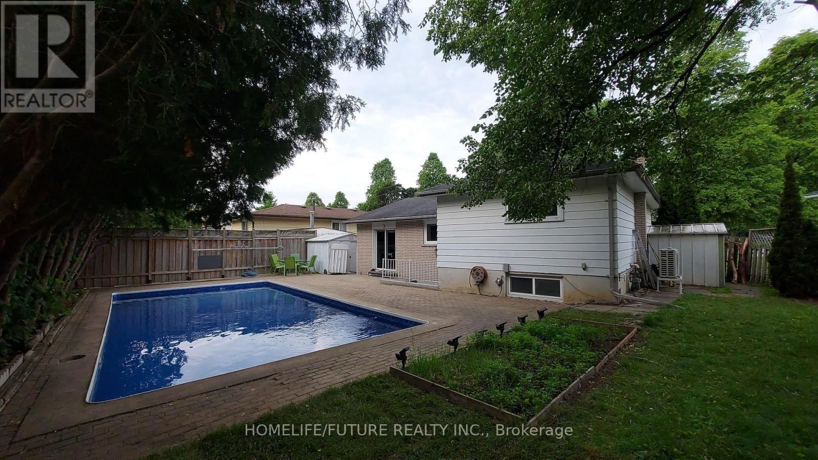 243 ACADIA DRIVE Image 41