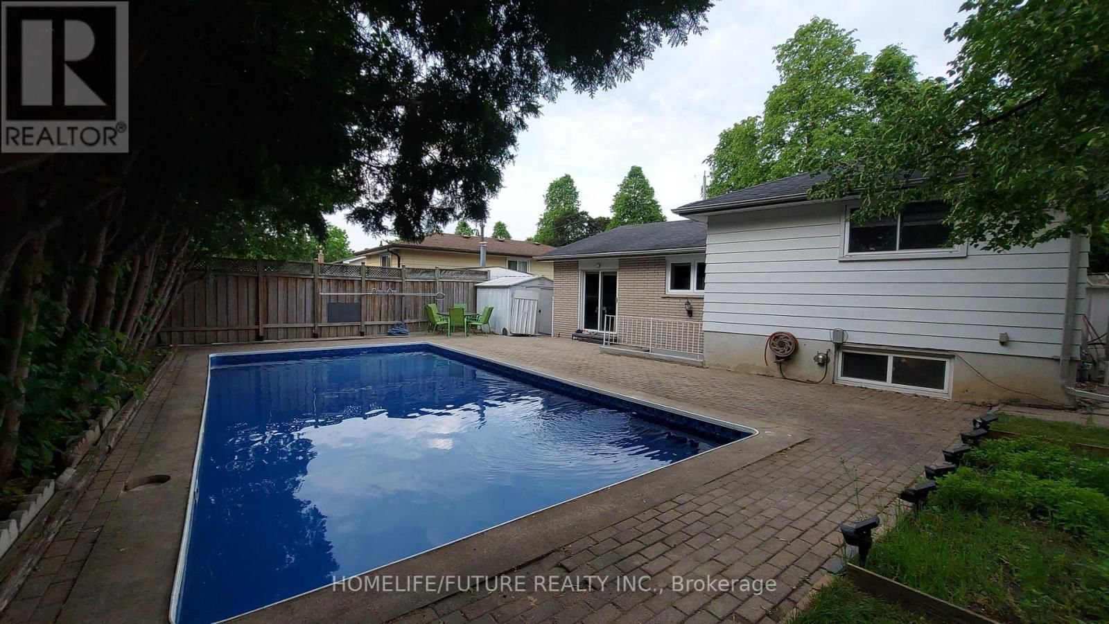 243 ACADIA DRIVE Image 43