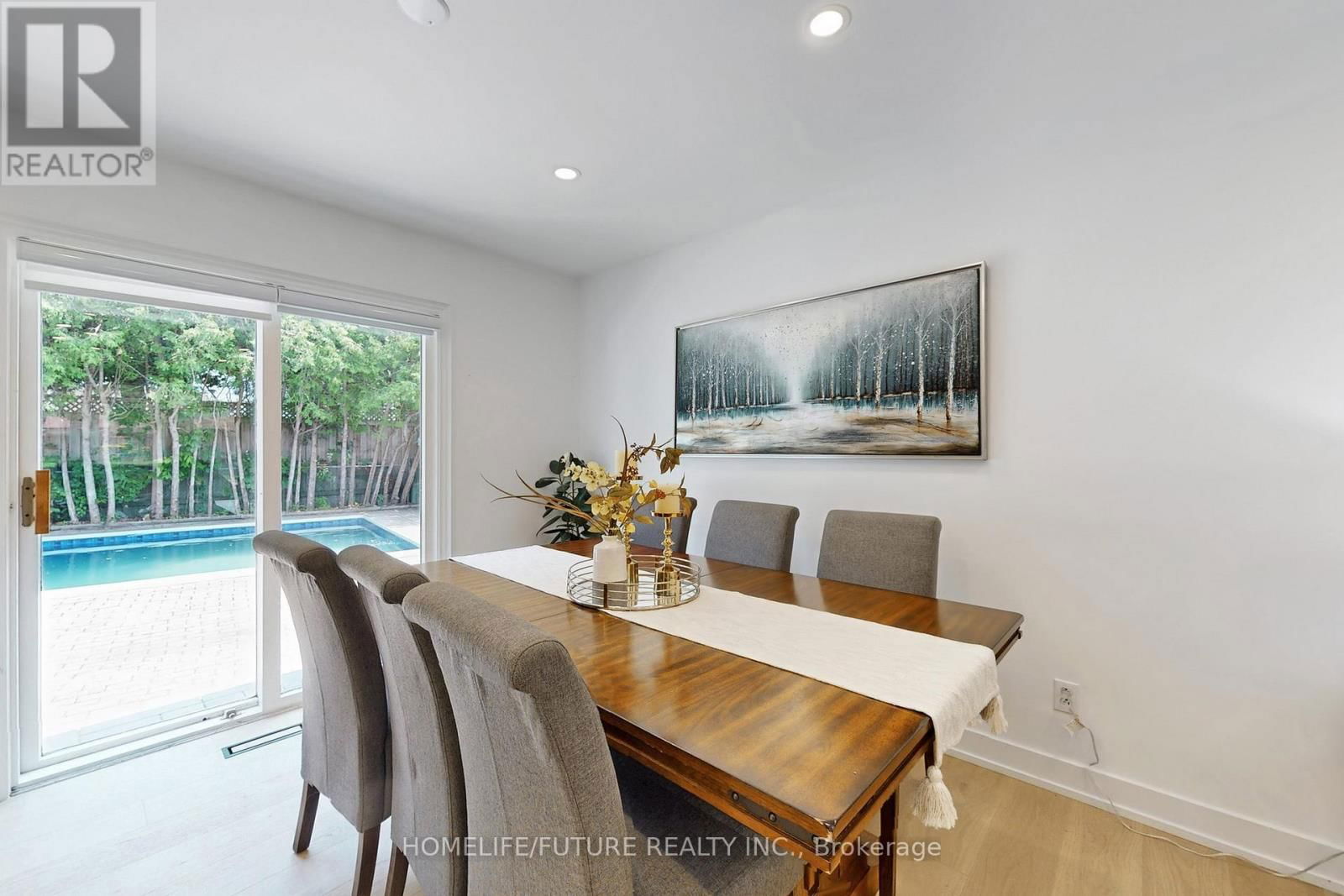 243 ACADIA DRIVE Image 9